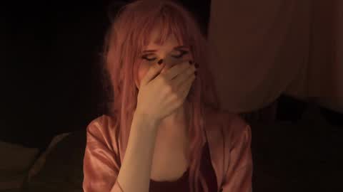 Snapshot of effiemur chatting on January 27, 7:13 pm Effie Mur online show from January 27, 7:13 pm