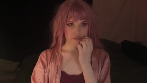 Snapshot of effiemur chatting on January 29, 6:50 pm Effie Mur online show from January 29, 6:50 pm