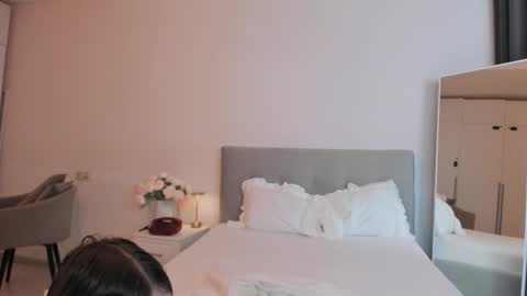 Snapshot of effiemur chatting on November 16, 5:57 am Effie Mur online show from November 16, 5:57 am