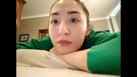 Snapshot of effy007 chatting on December 15, 10:07 am Effy online show from December 15, 10:07 am