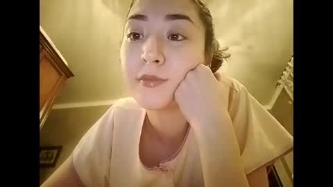 Snapshot of effy007 chatting on December 23, 12:19 pm Effy online show from December 23, 12:19 pm