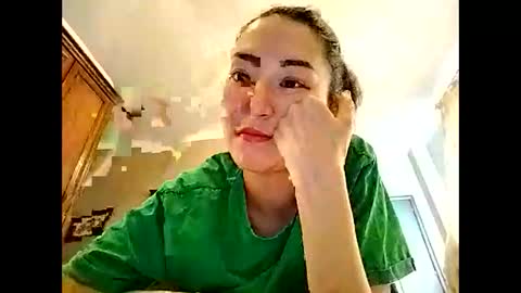 Snapshot of effy007 chatting on February 19, 10:56 am Effy online show from February 19, 10:56 am