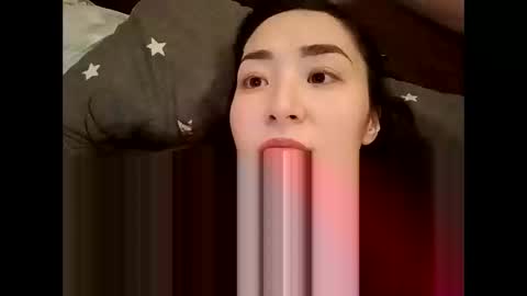 Snapshot of effy007 chatting on March 2, 3:27 pm Effy online show from March 2, 3:27 pm