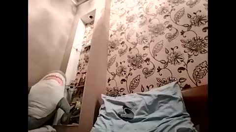 Snapshot of effy007 chatting on December 14, 1:05 pm Effy online show from December 14, 1:05 pm