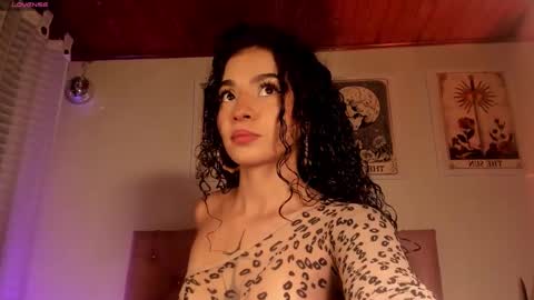 effy online show from February 14, 4:09 am