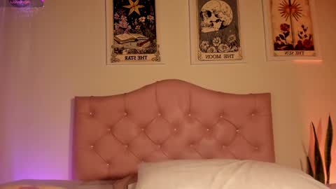 effy online show from March 2, 3:20 am