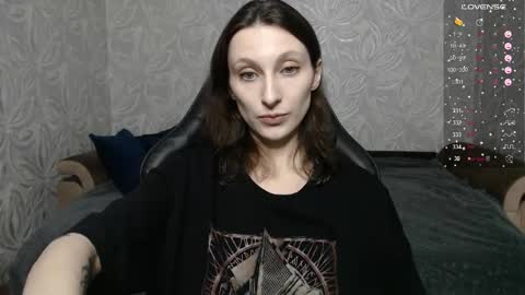 Snapshot of effy_gray chatting on March 9, 4:38 am Anna online show from March 9, 4:38 am