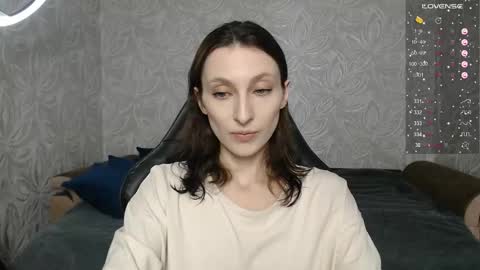 Snapshot of effy_gray chatting on March 21, 6:29 am Anna online show from March 21, 6:29 am