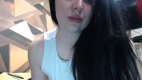 Effy online show from April 28, 8:14 pm