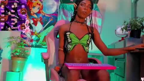 Snapshot of effy_marinn chatting on September 15, 9:09 am effy_marinn online show from September 15, 9:09 am