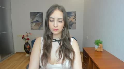 Effy Royse online show from June 7, 5:38 pm
