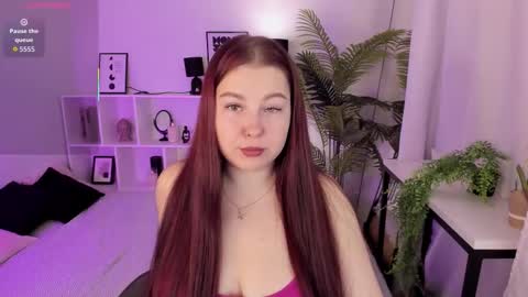 Snapshot of effyblush chatting on November 11, 1:33 pm Effy online show from November 11, 1:33 pm