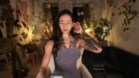 Effy online show from August 1, 2:22 am
