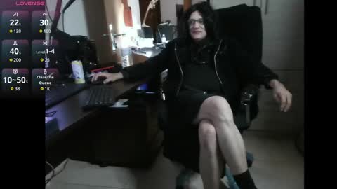 efi_crossou online show from November 8, 12:22 am