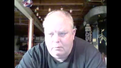 Snapshot of efriff chatting on June 4, 10:32 am efriff online show from June 4, 10:32 am