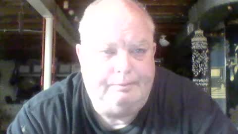 Snapshot of efriff chatting on June 18, 11:36 am efriff online show from June 18, 11:36 am