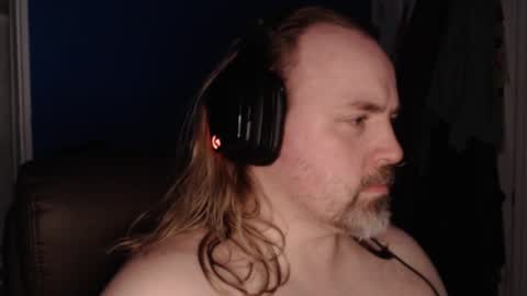 Snapshot of ehmac84 chatting on February 23, 8:11 pm Eh Mac online show from February 23, 8:11 pm