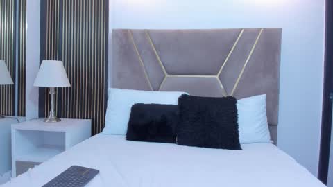 Eimy online show from November 18, 3:56 am