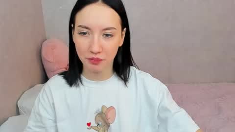 Snapshot of eileenmoores chatting on March 19, 1:04 pm eileenmoores online show from March 19, 1:04 pm