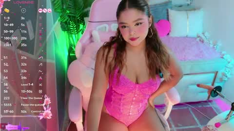 eimy__2 online show from April 30, 7:04 am