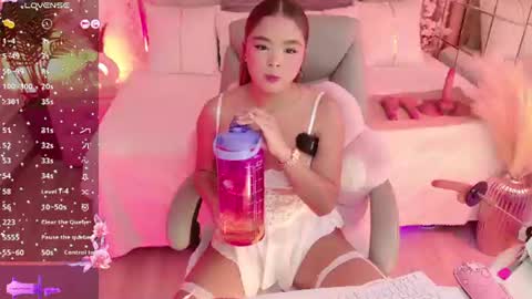 eimy__2 online show from July 28, 5:03 am