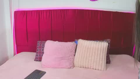 eimy__cute online show from August 5, 7:17 pm