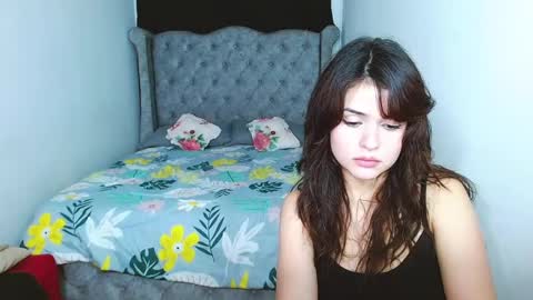 Snapshot of eimy_andres chatting on January 19, 9:33 am eimy_andres online show from January 19, 9:33 am