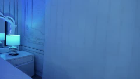 eimy_grey4u online show from February 19, 3:24 am