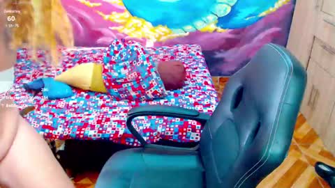 EIMY online show from December 11, 9:45 pm