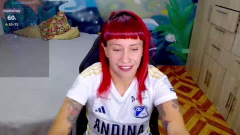 Snapshot of eimy_lorens chatting on May 29, 11:25 pm EIMY online show from May 29, 11:25 pm