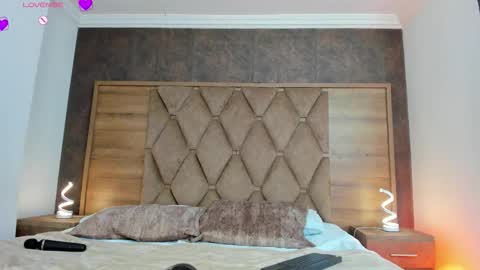 YG COUPLE online show from March 17, 7:28 pm