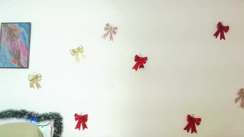 Snapshot of eimytatto_ chatting on December 19, 8:44 pm Carla online show from December 19, 8:44 pm