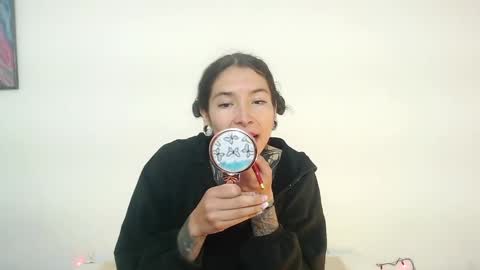 Snapshot of eimytatto_ chatting on January 5, 6:56 pm Carla online show from January 5, 6:56 pm