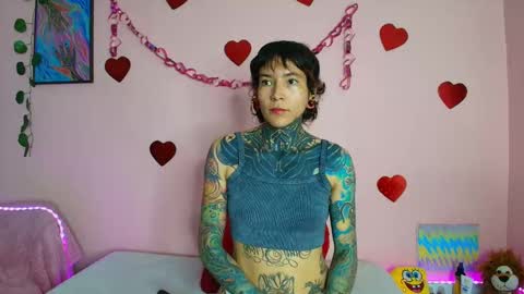 Snapshot of eimytatto_ chatting on September 19, 10:32 pm Carla online show from September 19, 10:32 pm