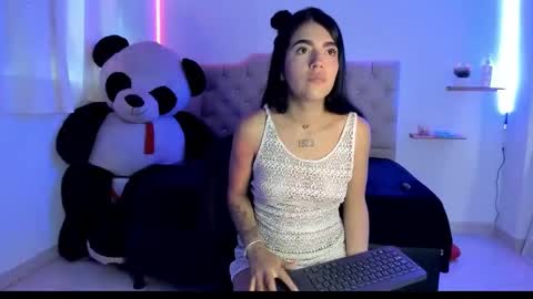 eimyy_rouse online show from February 13, 10:17 pm