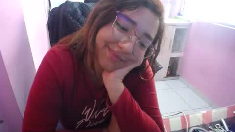 Snapshot of eireneninon chatting on March 3, 5:07 pm Eirene online show from March 3, 5:07 pm