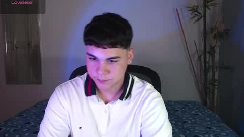 Eithan online show from February 26, 8:08 pm