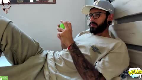 eithan_rune online show from March 12, 6:58 pm