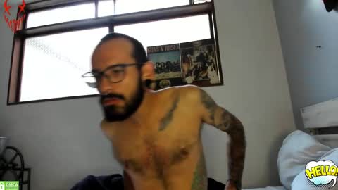 eithan_rune online show from March 15, 12:00 pm