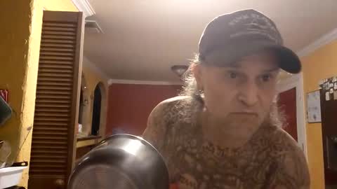 ThongLover6869 online show from May 9, 11:04 am