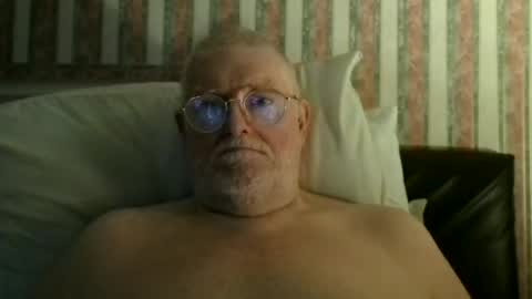 eketman1964 online show from December 13, 10:59 pm