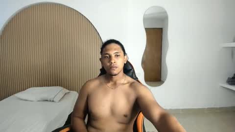 ekko_s online show from April 25, 11:57 am