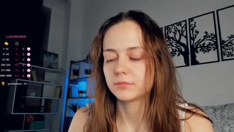 Snapshot of el1s_well chatting on January 13, 1:13 am Elis 3 online show from January 13, 1:13 am