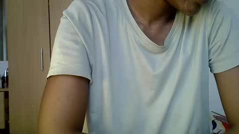 Snapshot of el_petite chatting on December 8, 8:20 am petite online show from December 8, 8:20 am