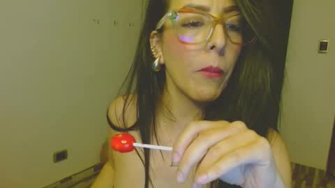 ela_3611 online show from November 11, 4:01 am