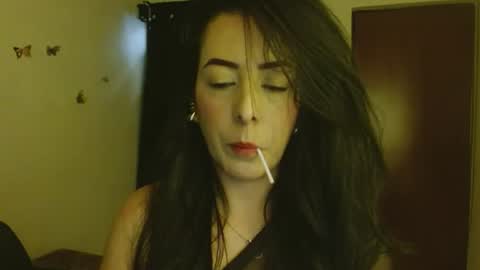 Snapshot of ela_3611 chatting on June 23, 9:57 pm ela_3611 online show from June 23, 9:57 pm
