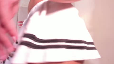 Snapshot of ela_endezz chatting on January 4, 8:39 am online show from January 4, 8:39 am