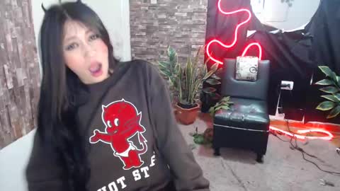 Snapshot of ela_foxyy chatting on January 22, 5:37 am ELA online show from January 22, 5:37 am