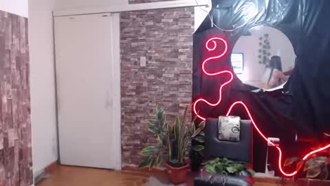 Snapshot of ela_foxyy chatting on January 24, 1:03 am ELA online show from January 24, 1:03 am