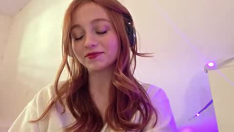 Maya online show from October 18, 1:12 pm